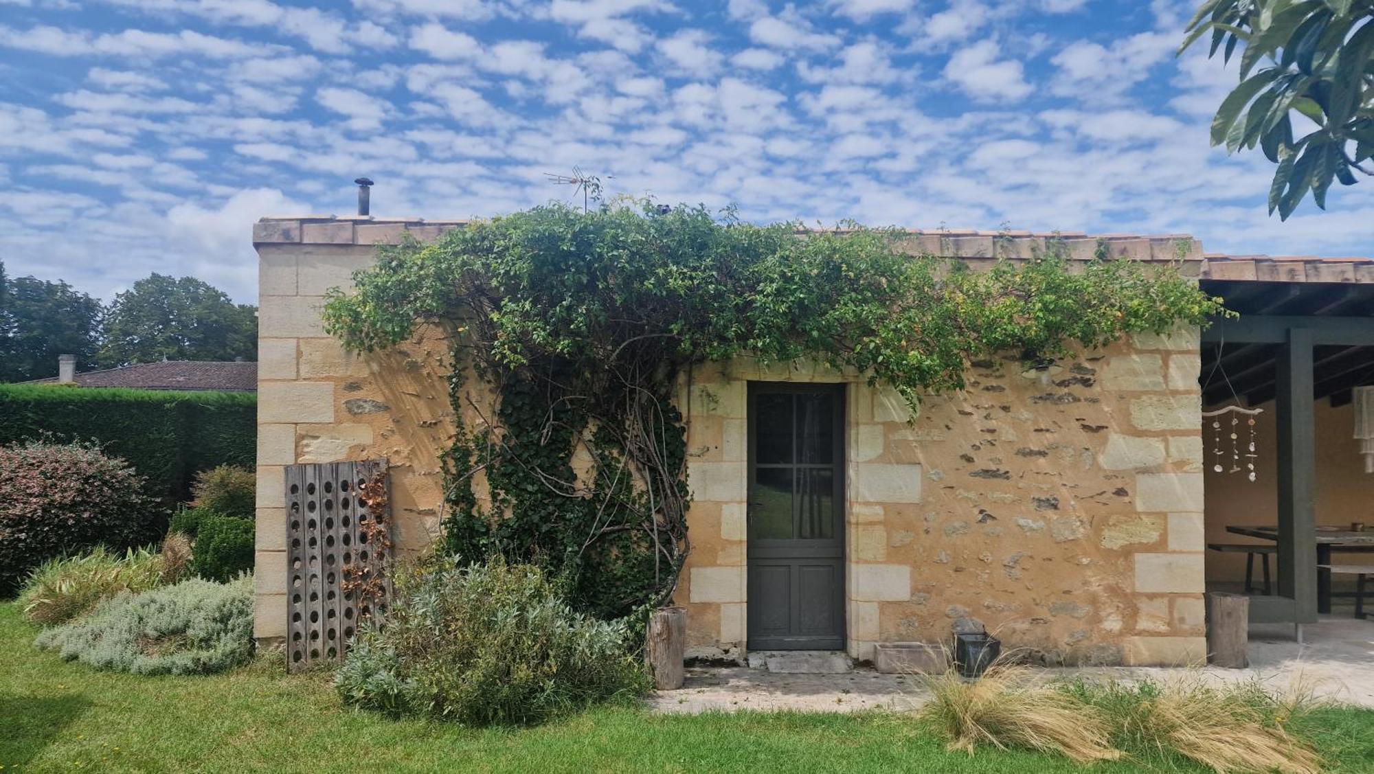 Casita Alegria & Cabana Alegria - 2 Chambres D'Hotes Plassac  Екстериор снимка